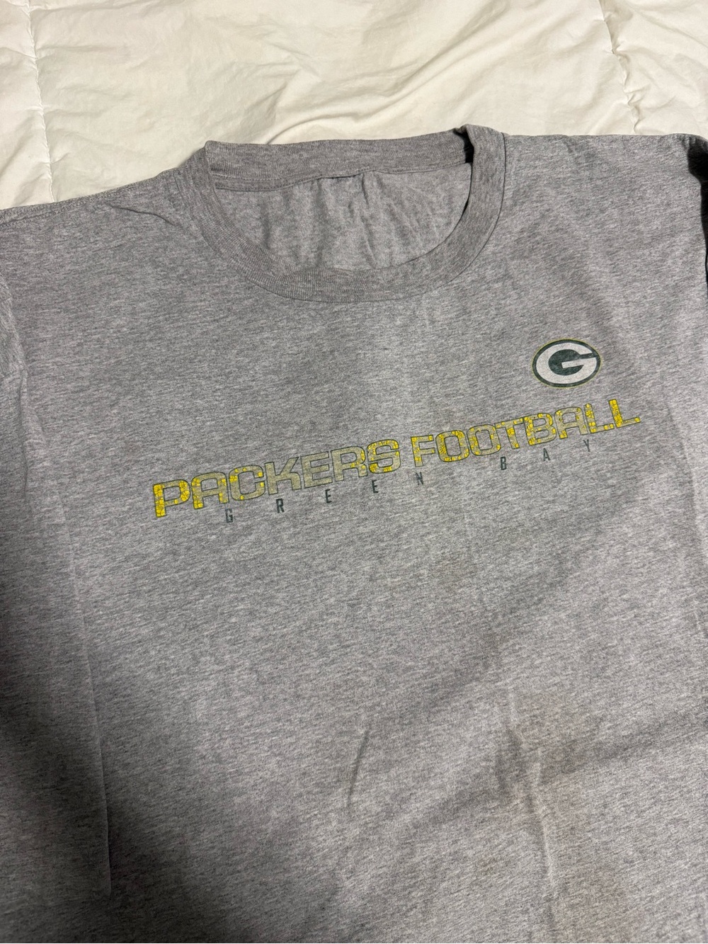 Reebok Gray Packers Football Short-Sleeve Tee with Yellow Logo